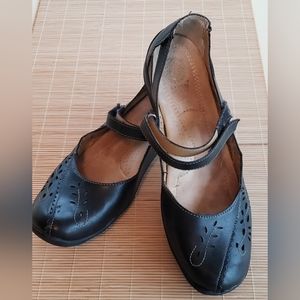 Black Earth Spirit Mary Jane style shoes
